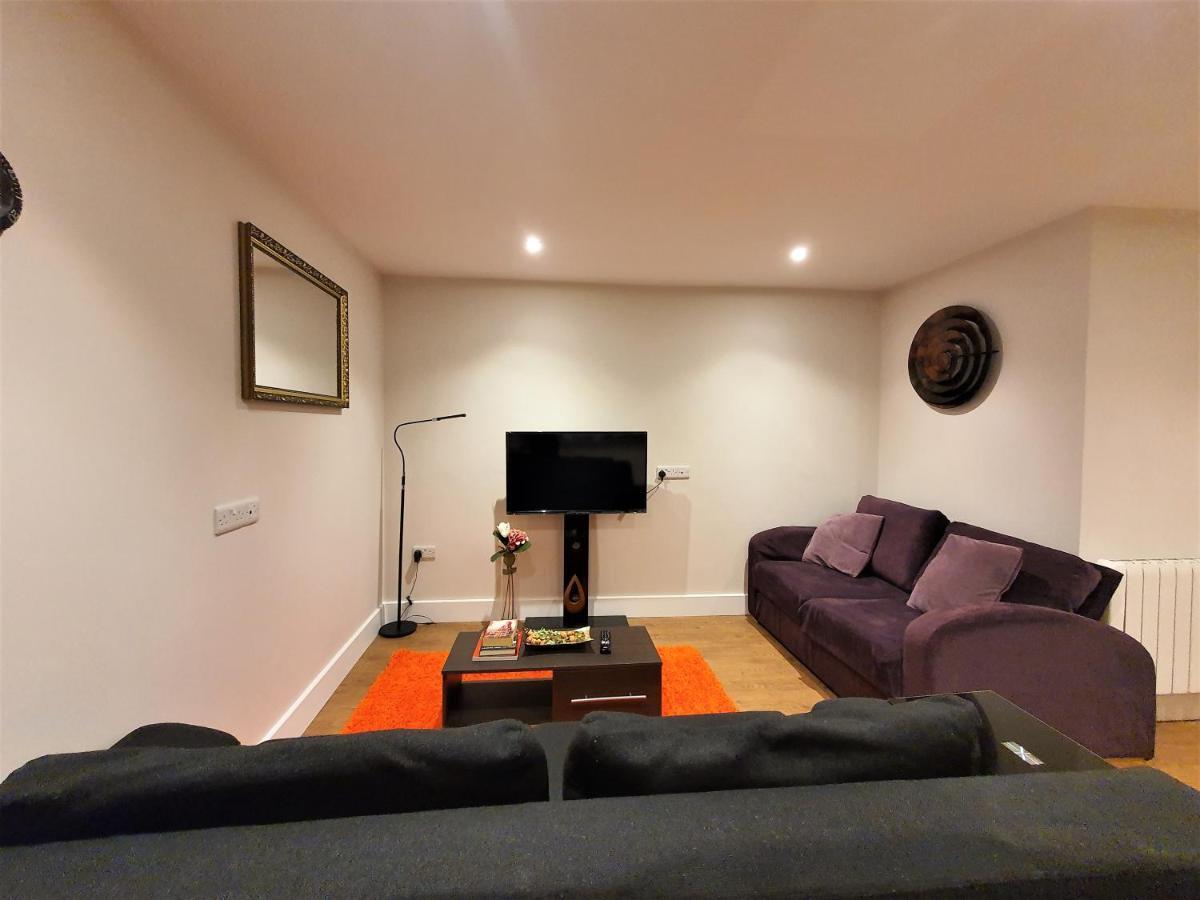 Apartment Spacious Contractor House For Large Groups- Up To 4 Private Parking By Ideyfine *