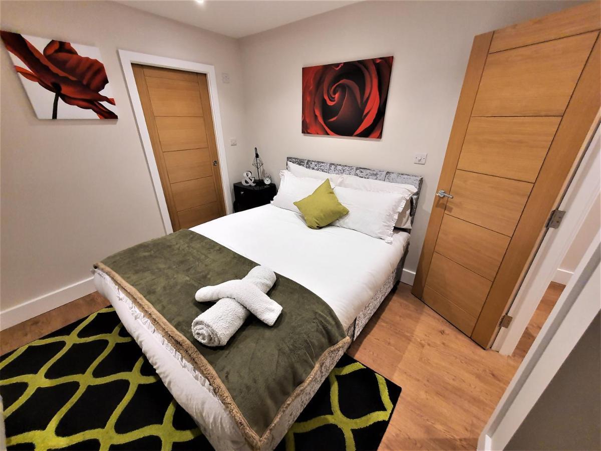 Apartment Spacious Contractor House For Large Groups- Up To 4 Private Parking By Ideyfine *