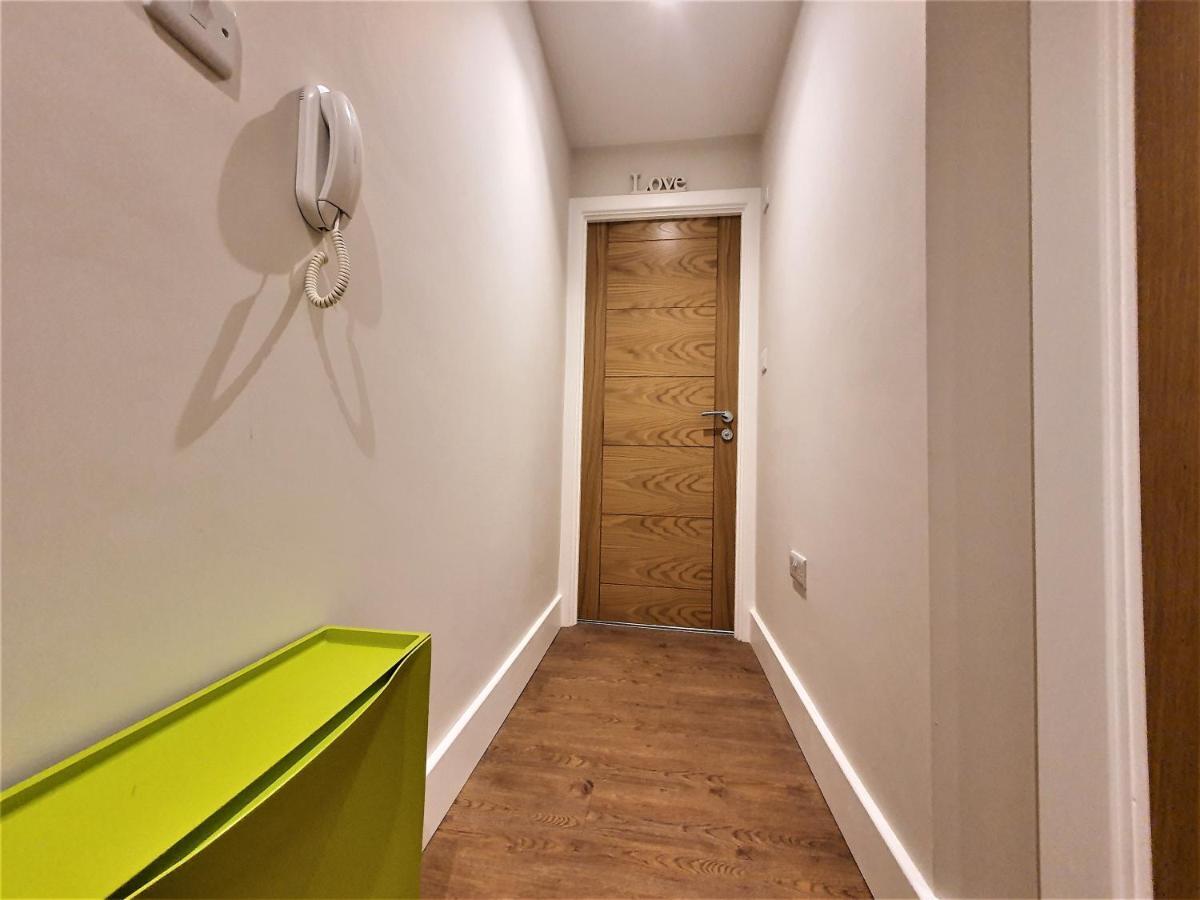 Spacious Contractor House For Large Groups- Up To 4 Private Parking By Ideyfine