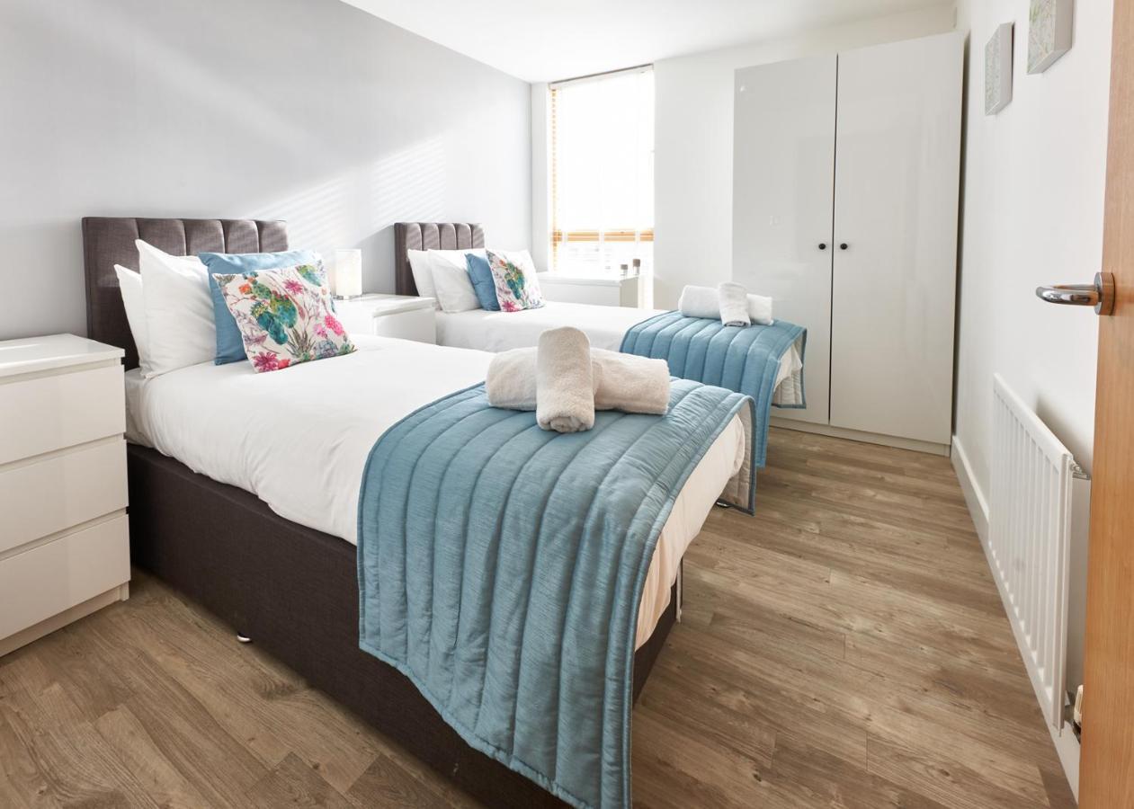 Shortstaymk Vizion Apartments, With Free Superfast Wi-Fi, Parking, Sky Sports And Movies *