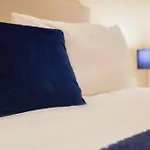 Executive Central Mk Apartment-Theatre District
