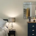 3 Bedroom Apartment, Free Parking & Fast Wifi, 65 Inch Smart Tv