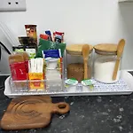 Studio In Private House Near Central Milton Keynes