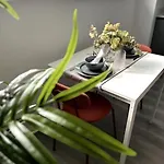 Studio Apartment In Milton Keynes