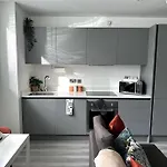 Studio Apartment In Milton Keynes