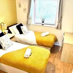 Campbell Park View Apartment - With Free Parking
