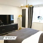 Newly Refurbished Luxury Hotel Style Accommodation