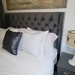 Giomakay Luxury Rooms Milton Keynes