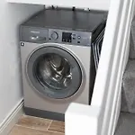 4Bed Perfect For Contractors & Long Stays By Valore Property Services