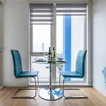 Stylish City Centre Apartment - Home From Home With Fully-Equipped Kitchen, Smart Tv, Netflix, Superfast Wifi, Free Parking, Self Check-In - By Brightleap Apartments