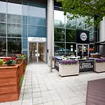Apartment In Central Mk - Bed Choice Of 1 Super-King Or 2 Singles And Also 2 Sofa Beds - Free Parking And Smart Tv - Contractors, Relocation, Business Travellers