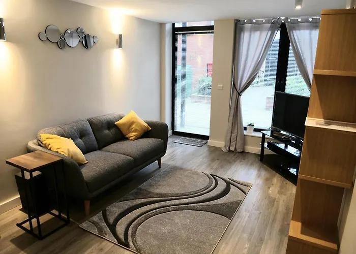 Topaz Properties One Bedroom Executive Apartment Cmk