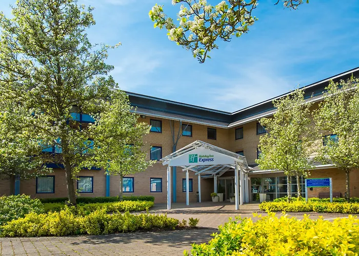 Holiday Inn Express Milton Keynes By Ihg