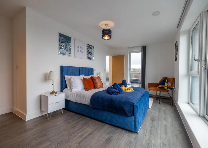 Penthouse-Central-Free Parking