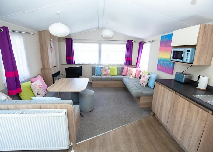 Adventurer\'S Village Milton Keynes