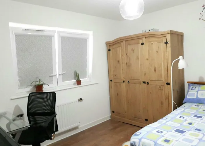 Lavi\'S House-East Milton Keynes