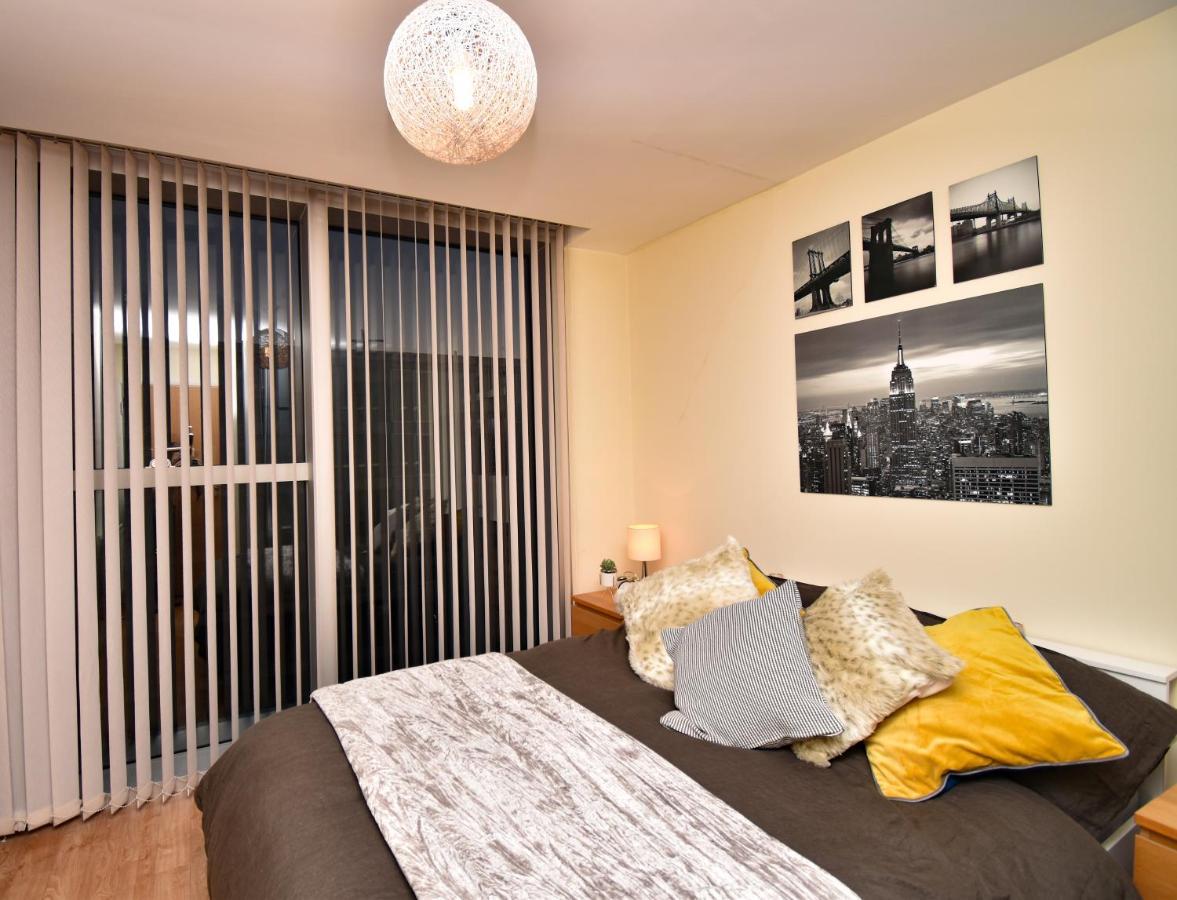 Apartment The Hub - Spacious, Bright And Modern With Free Parking Milton Keynes