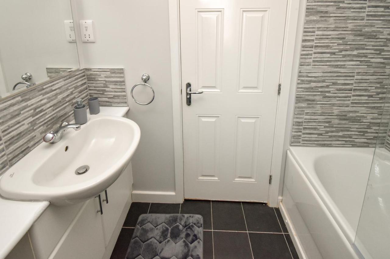 Luxury Boutique House - Close To Mk Center Milton Keynes