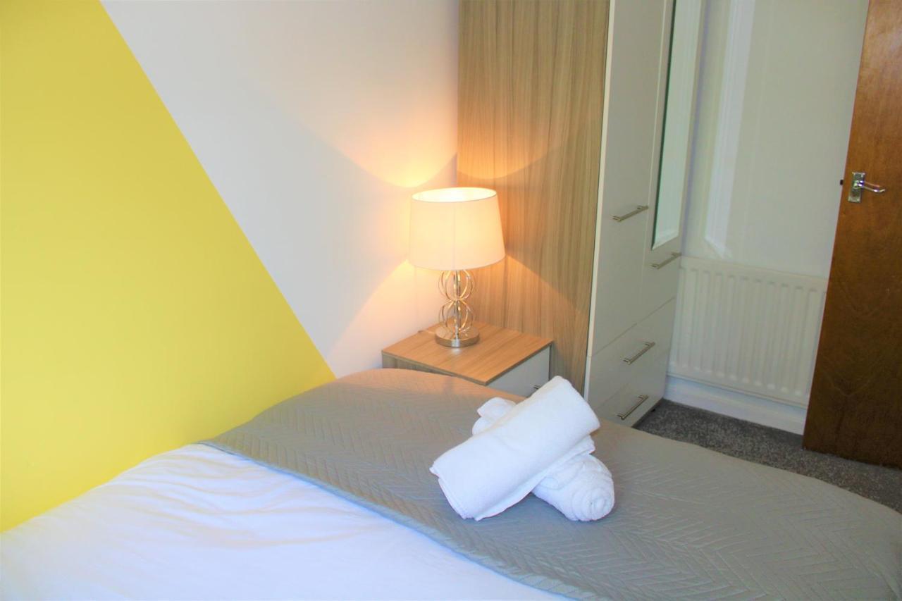 Holiday home Homely And Budget Friendly 3 Bed House Sleeps 6 Free Parking! Milton Keynes