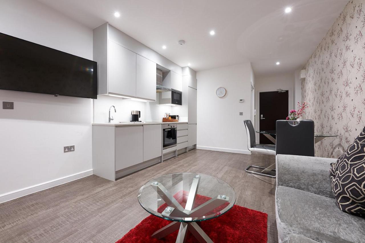 Luxustay Milburn House * Milton Keynes