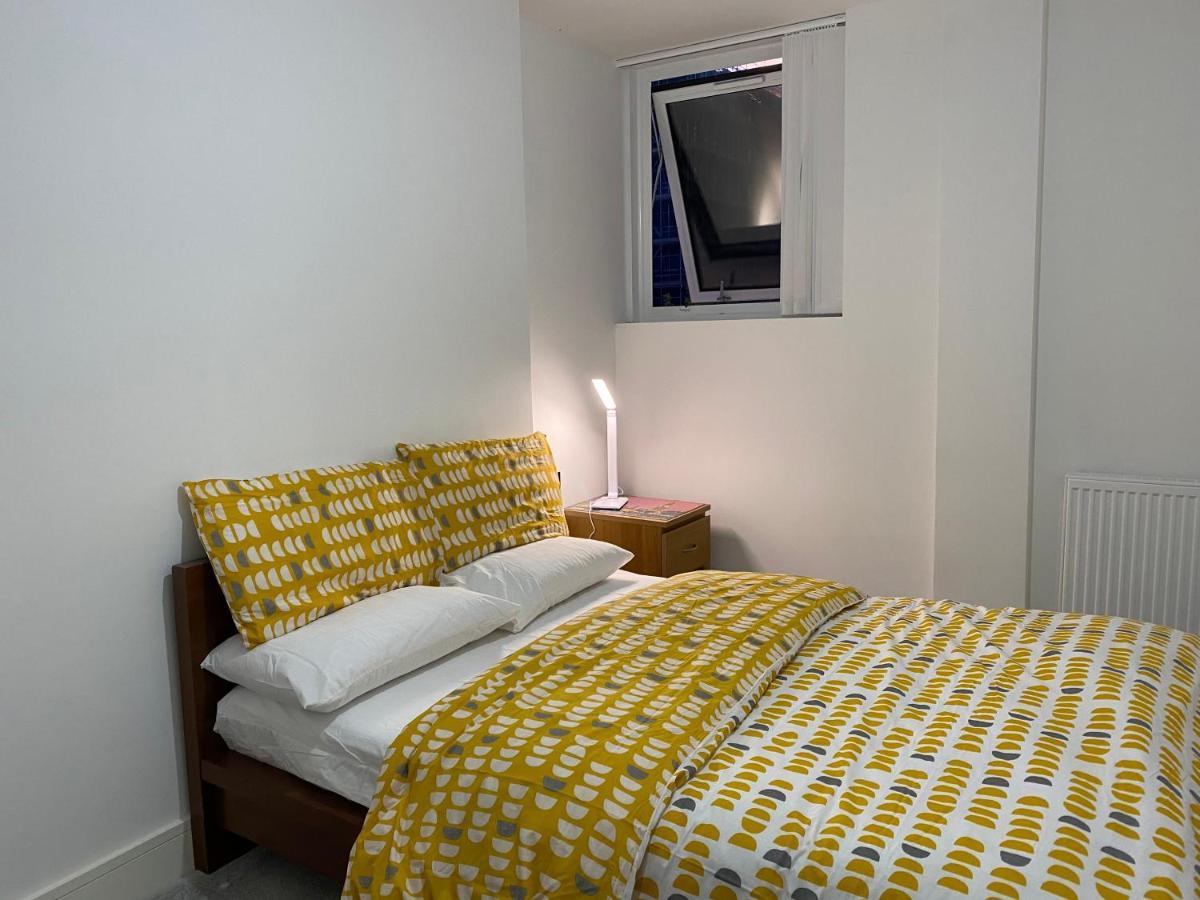 Central Hub Two Bedroom & Two Bathrooms Serviced Apartment