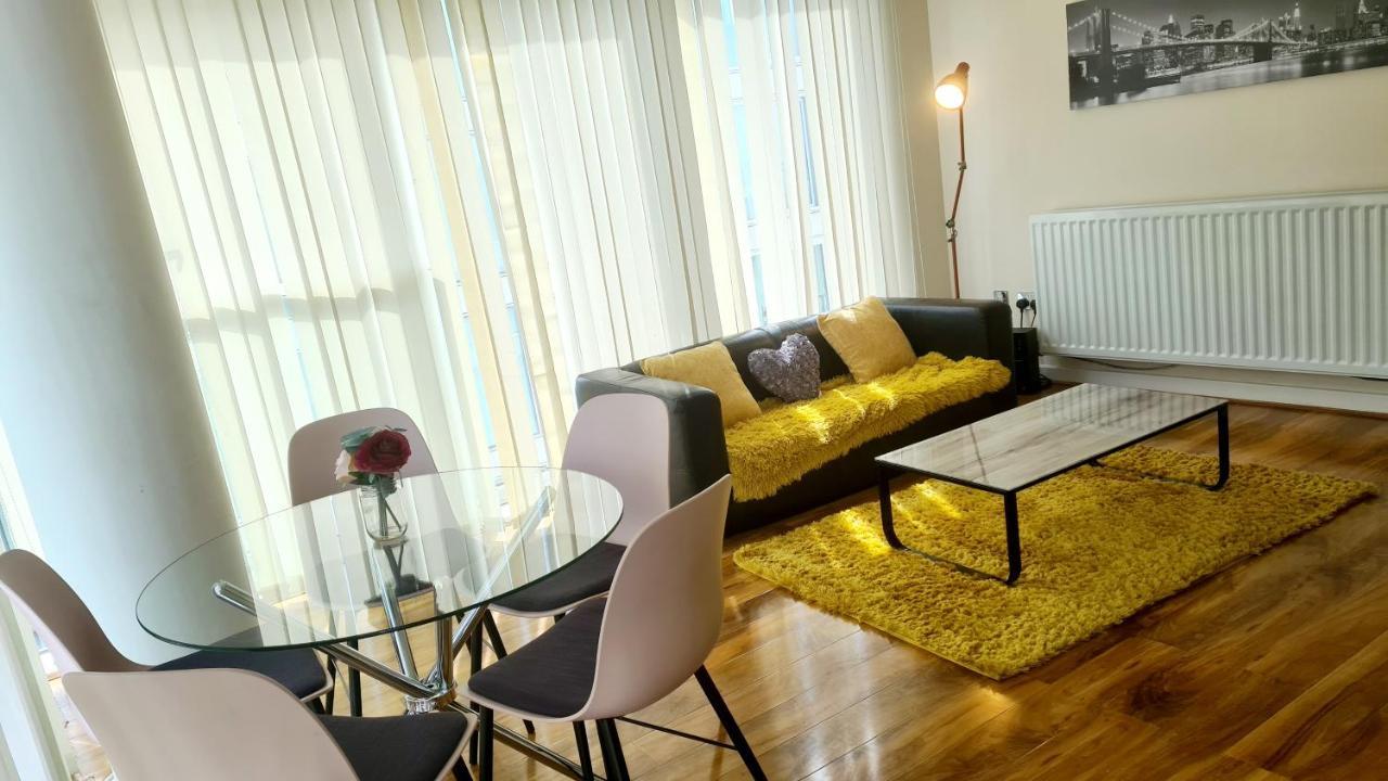 Blue Diamond Apartment Milton Keynes