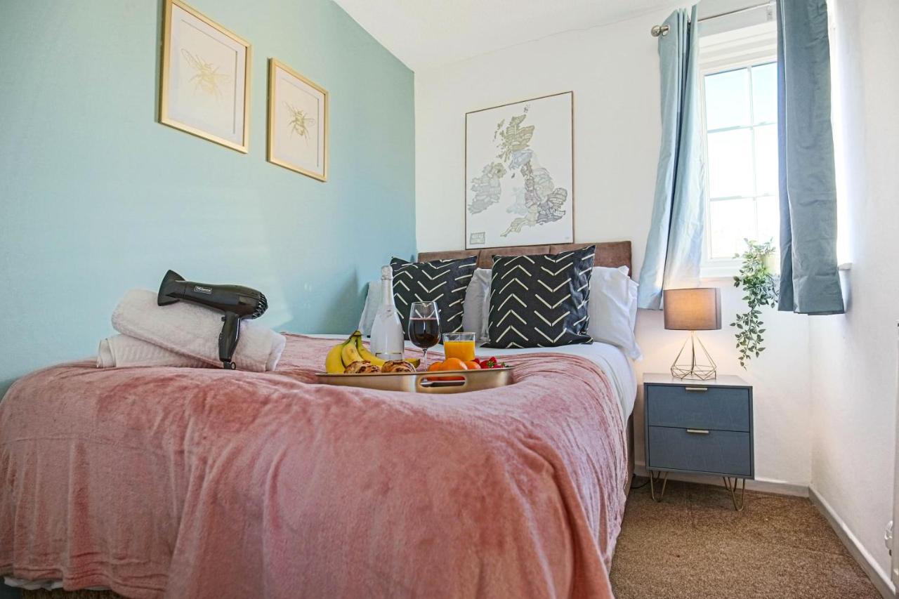 Holiday home Petworth House: Central Retreat With Pool Table And Garden *