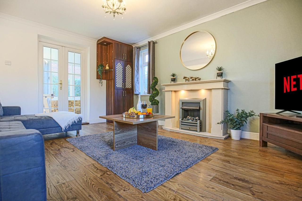 Holiday home Petworth House: Central Retreat With Pool Table And Garden *