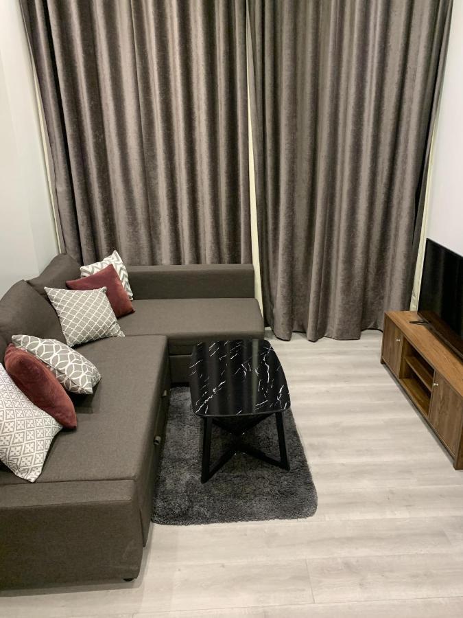 Luxury One Bed With Parking * Milton Keynes