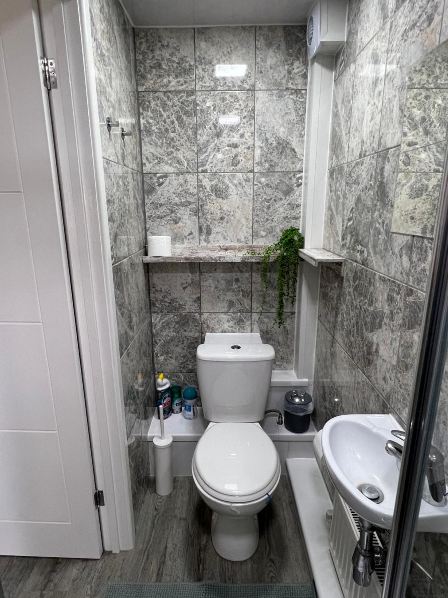 Studio In Private House Near Central * Milton Keynes