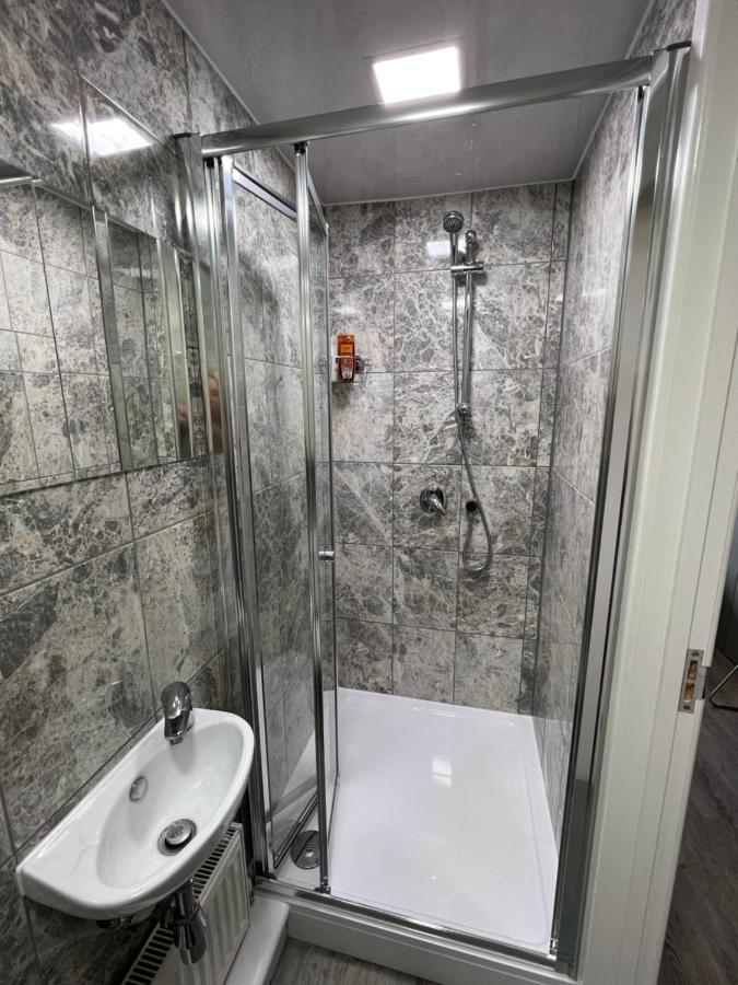 Studio In Private House Near Central * Milton Keynes