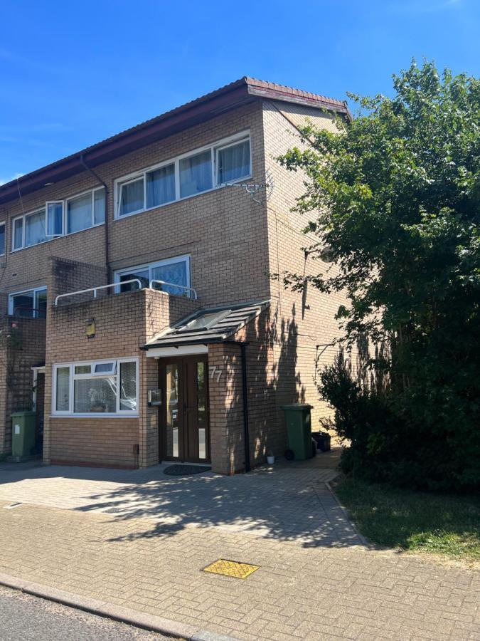 Studio In Private House Near Central *