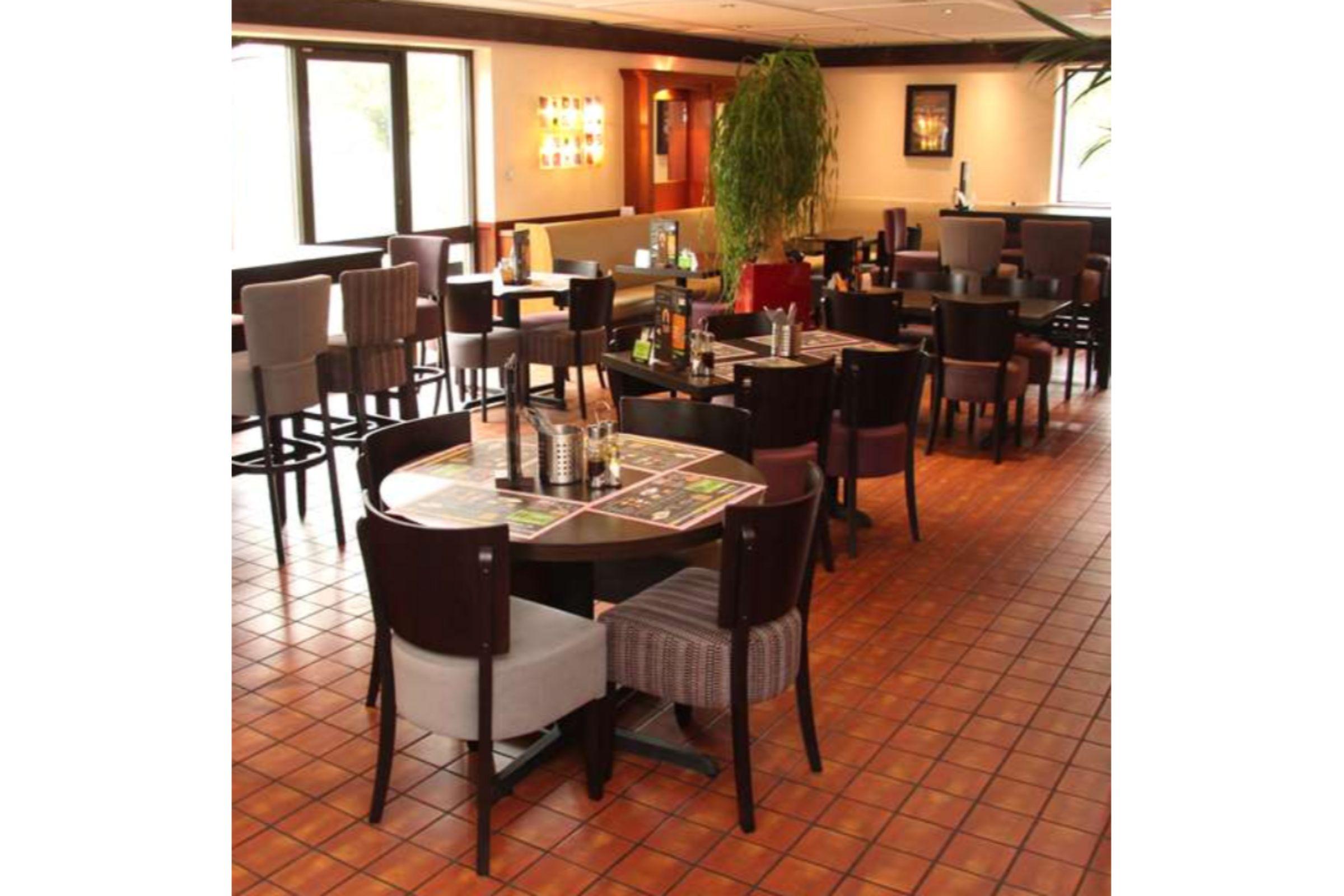 Campanile - Fenny Stratford Hotel 2*