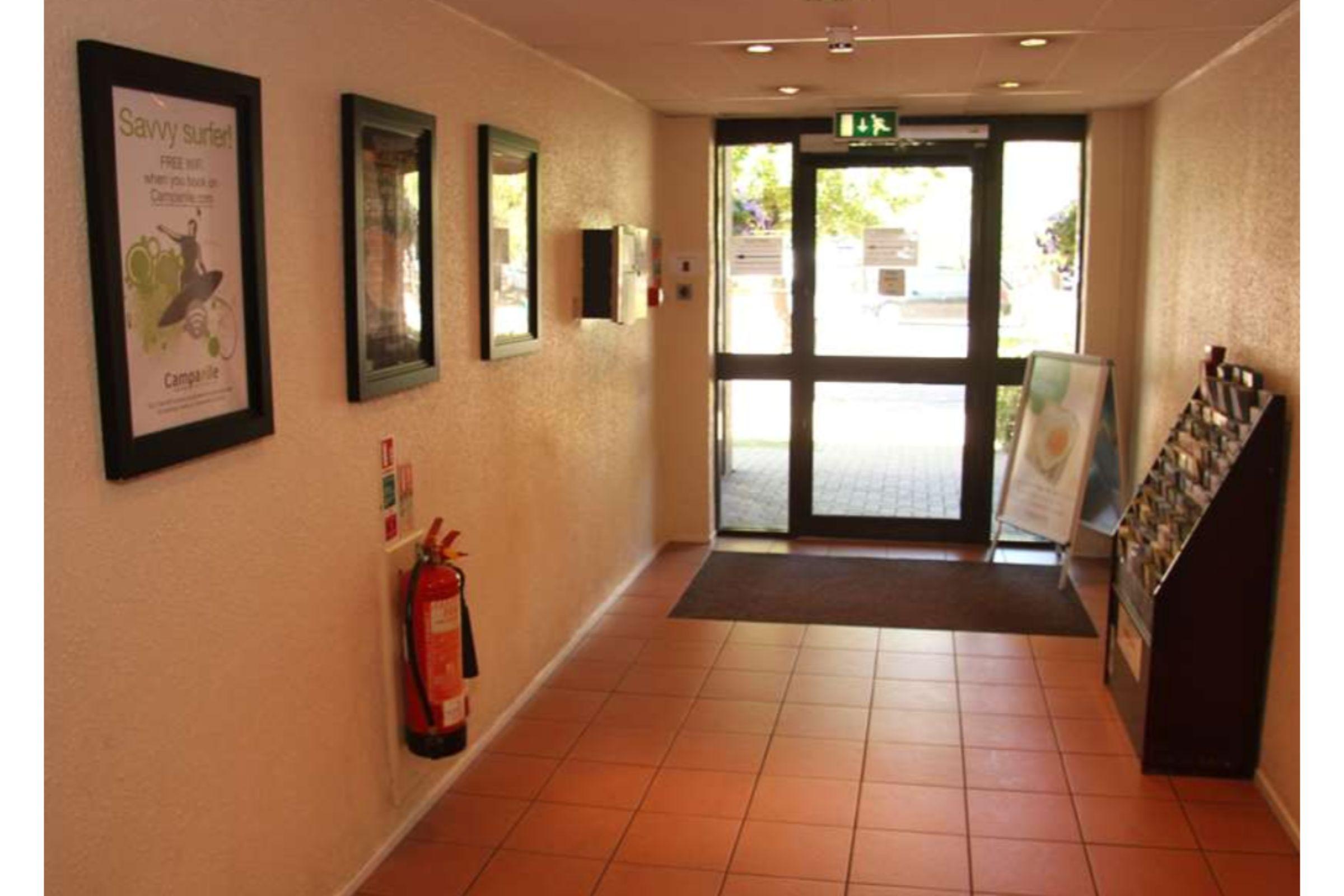 Hotel Campanile - Fenny Stratford 2*