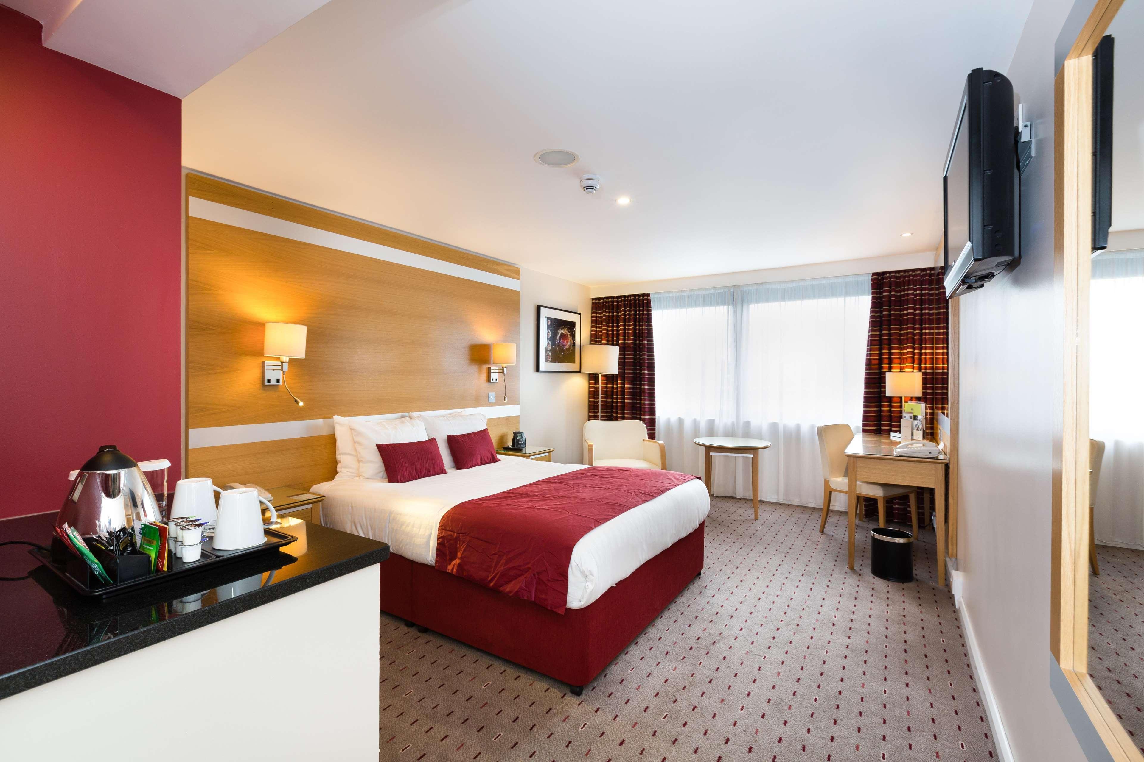 Doubletree By Hilton Hotel Milton Keynes
