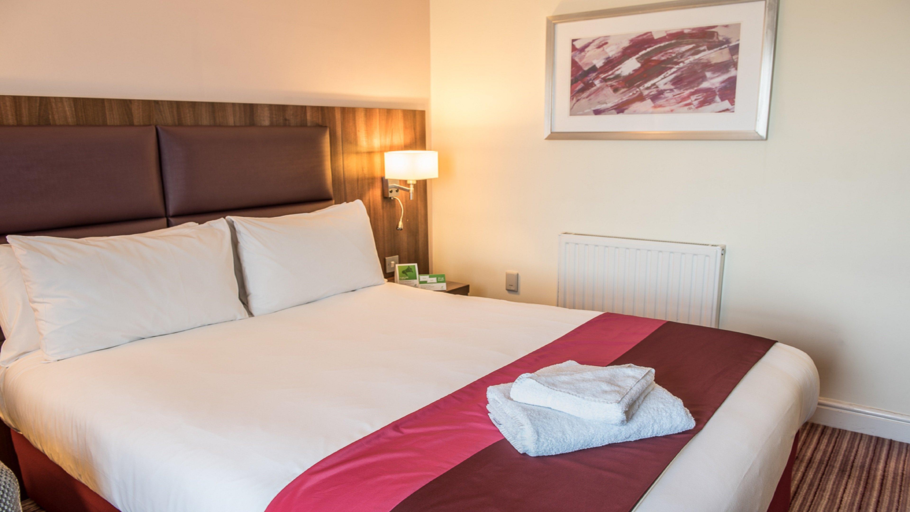 Holiday East M1 Junc 14 By Ihg Hotel Milton Keynes