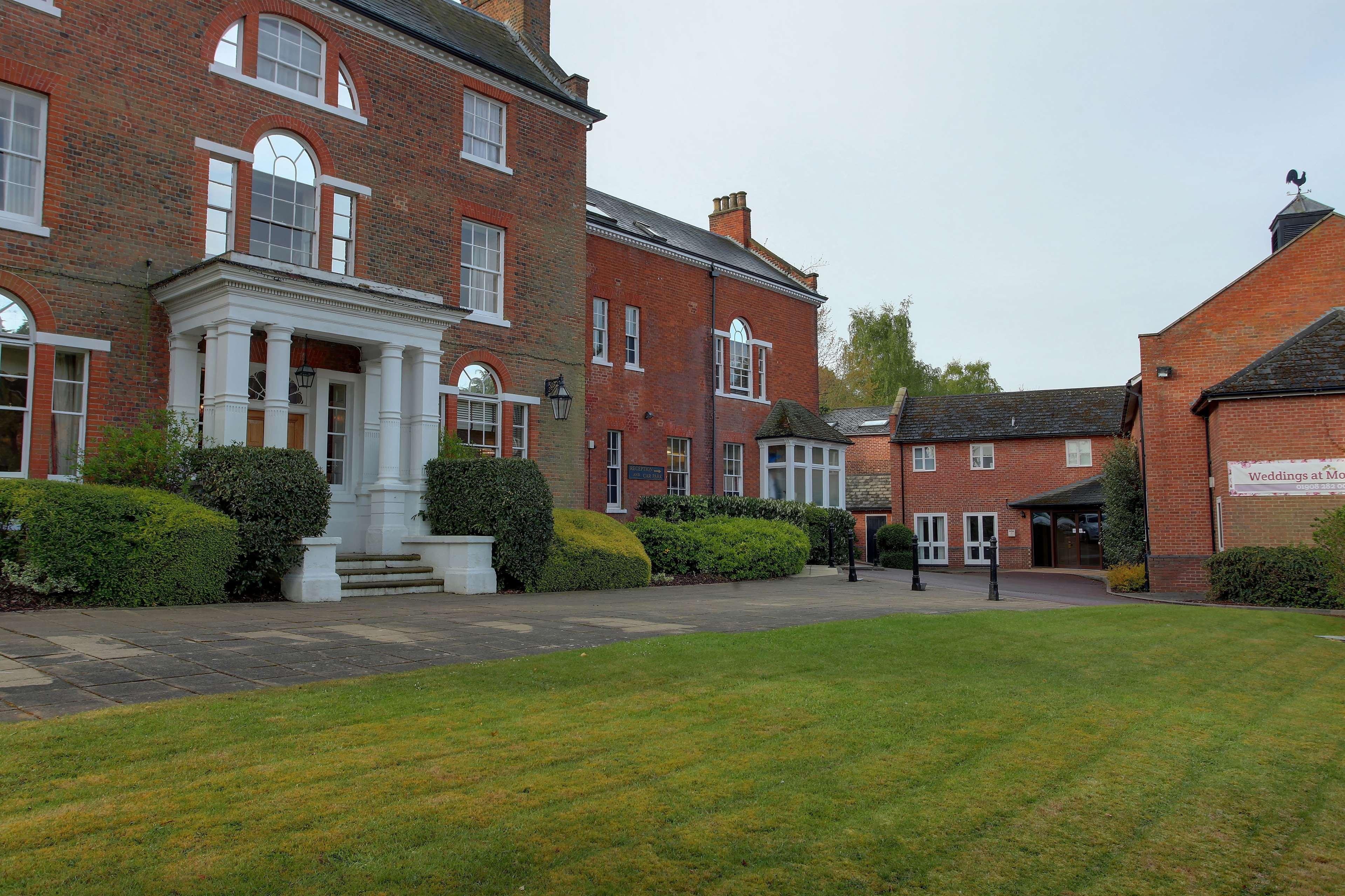 Western Moore Place Hotel
