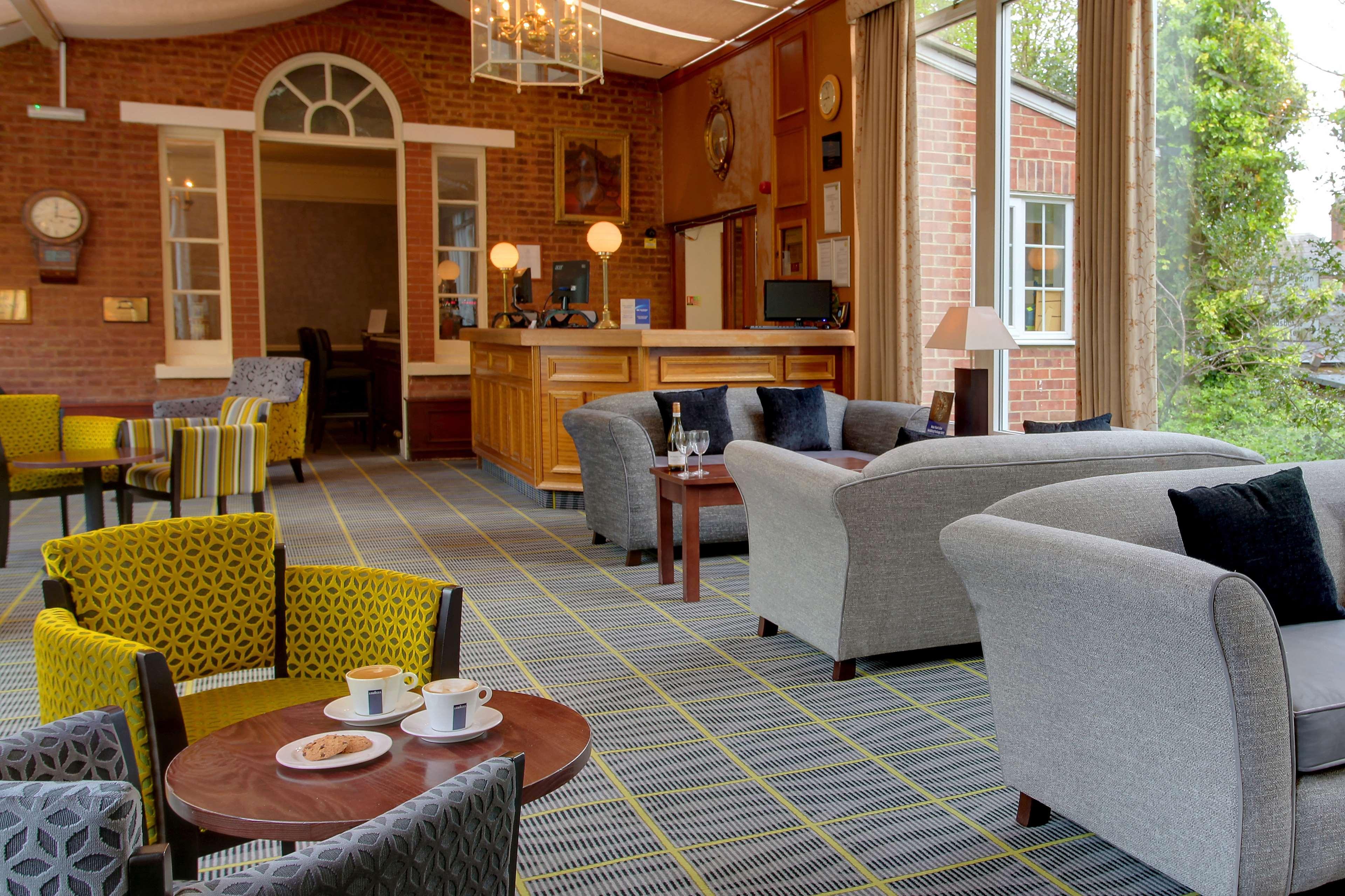 Western Moore Place Hotel