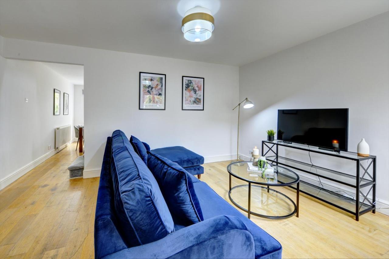 Villa The Bernstein House 'green Award' A Calm & Beautiful Executive House I Spacious Garden W Furniture I Parking I Eco-short Term Let By Silva