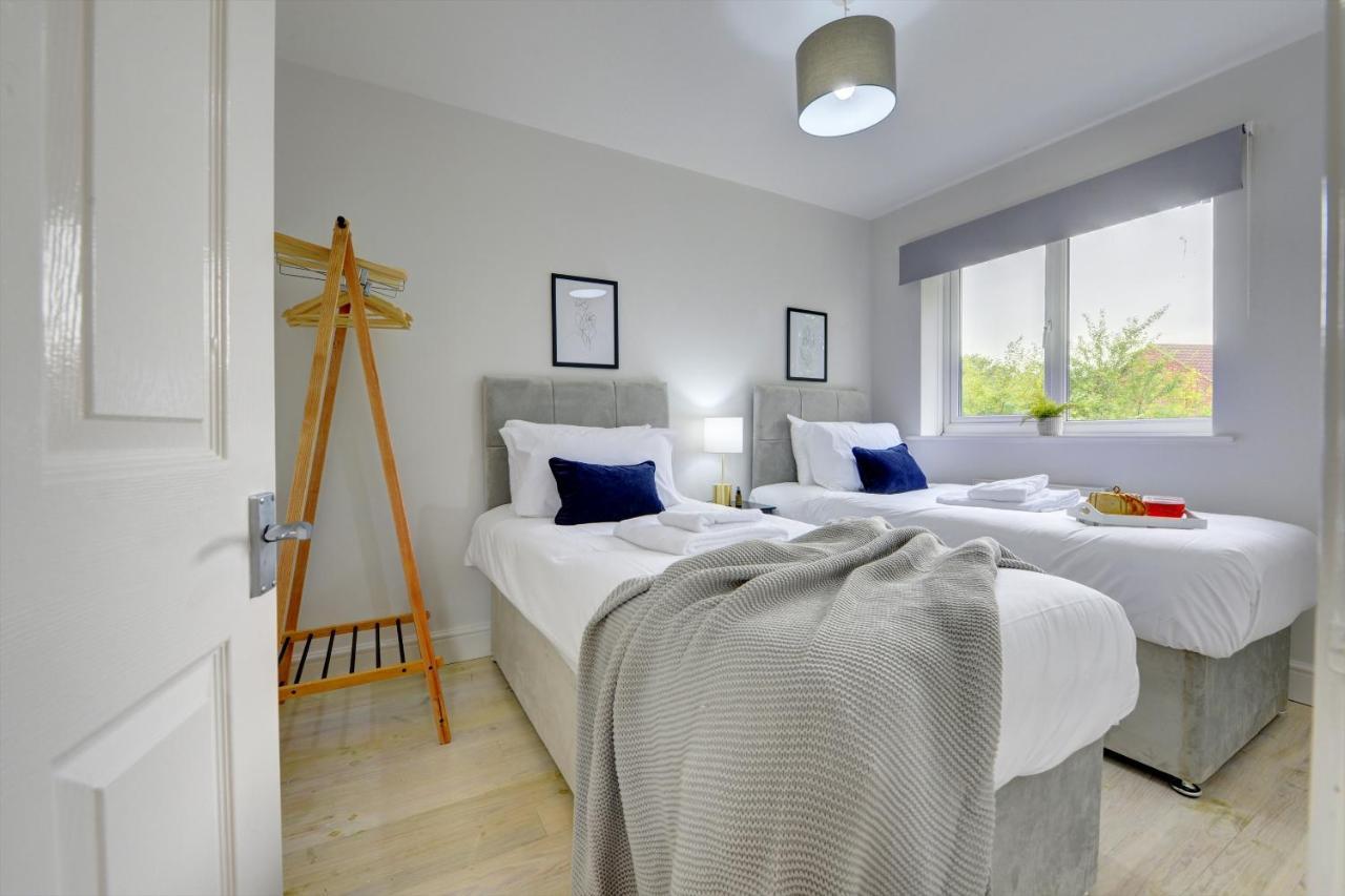 Villa The Bernstein House 'green Award' A Calm & Beautiful Executive House I Spacious Garden W Furniture I Parking I Eco-short Term Let By Silva