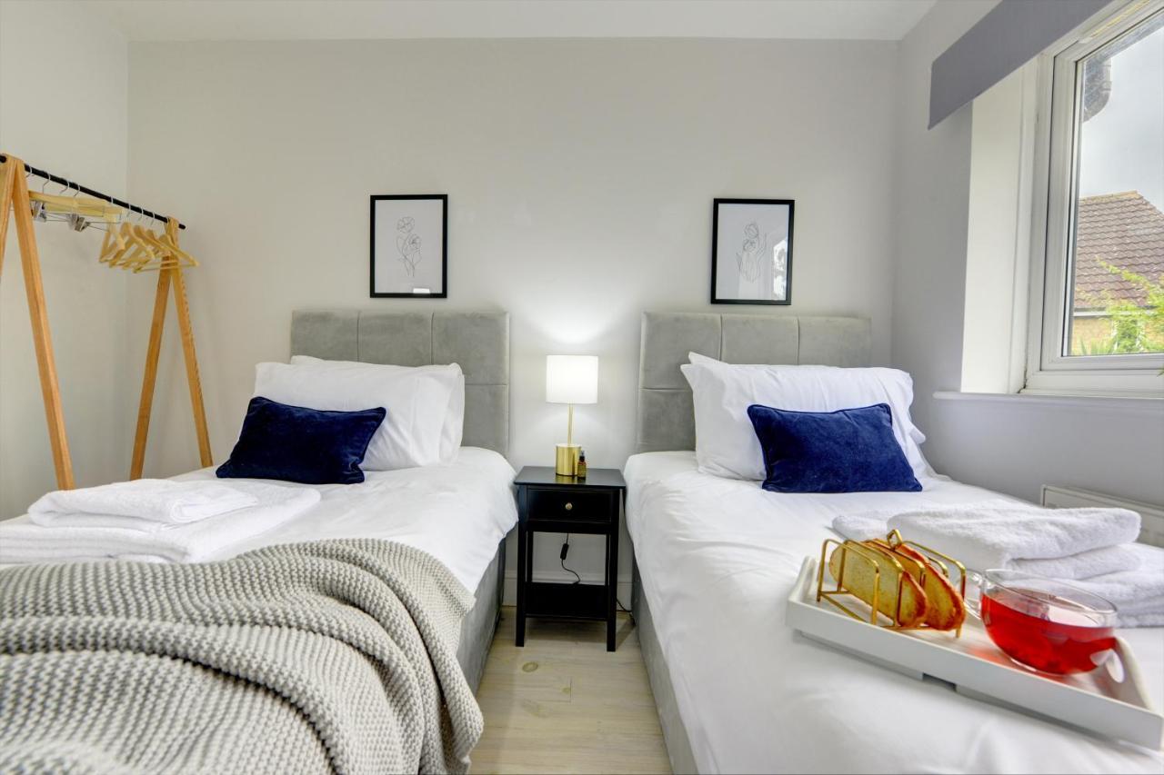 Villa The Bernstein House 'green Award' A Calm & Beautiful Executive House I Spacious Garden W Furniture I Parking I Eco-short Term Let By Silva