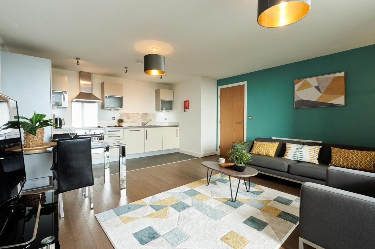 Apartment Shortstaymk Vizion Apartments, With Free Superfast Wi-Fi, Parking, Sky Sports And Movies Milton Keynes