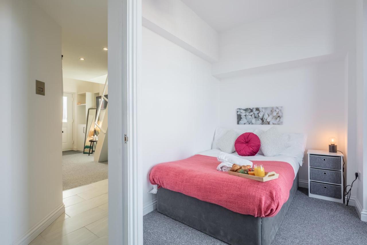 Apartment Cosy Two Bed For Family And Contractors By O&j Real Estate *