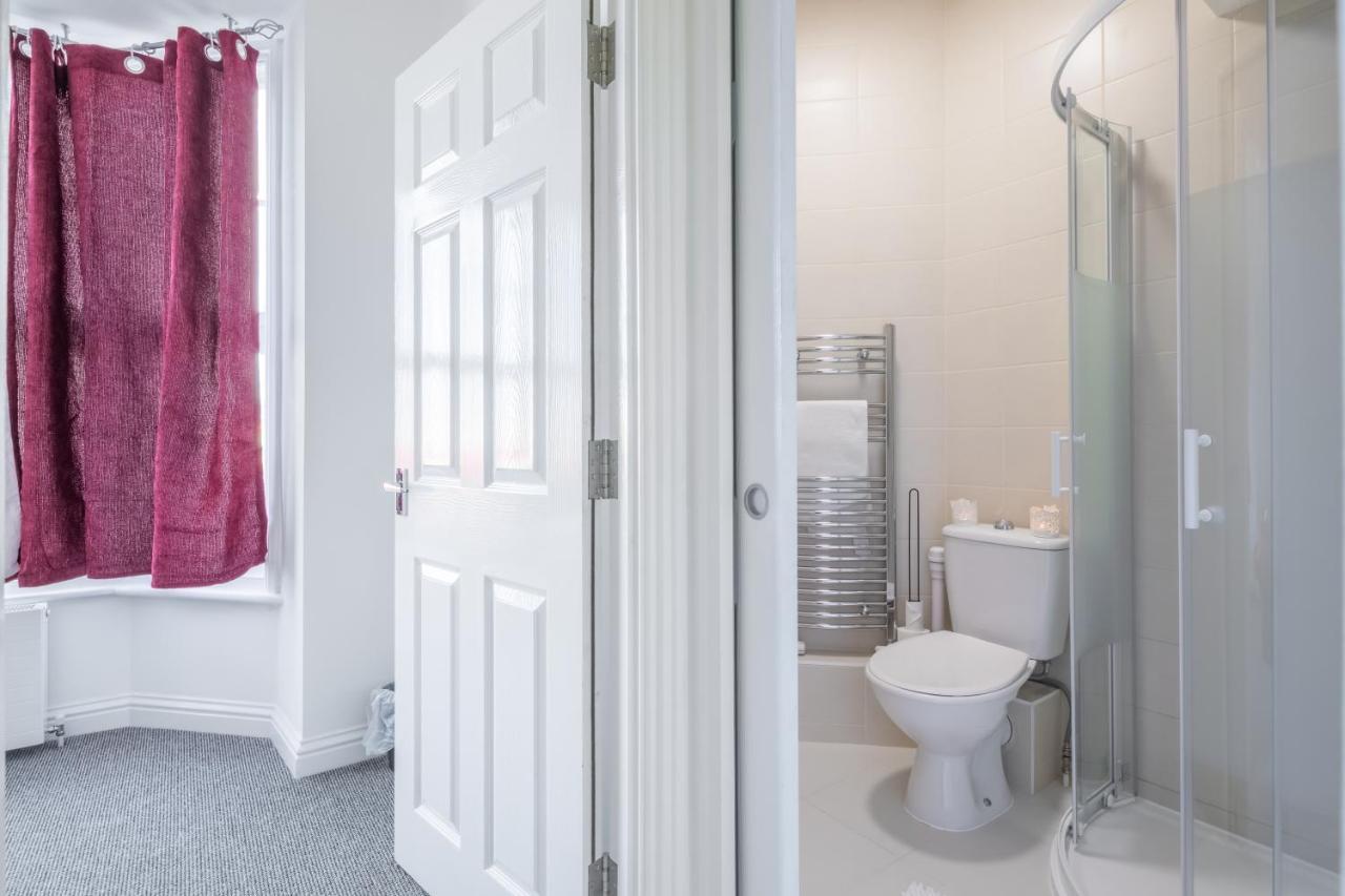 Cosy Two Bed For Family And Contractors By O&j Real Estate *