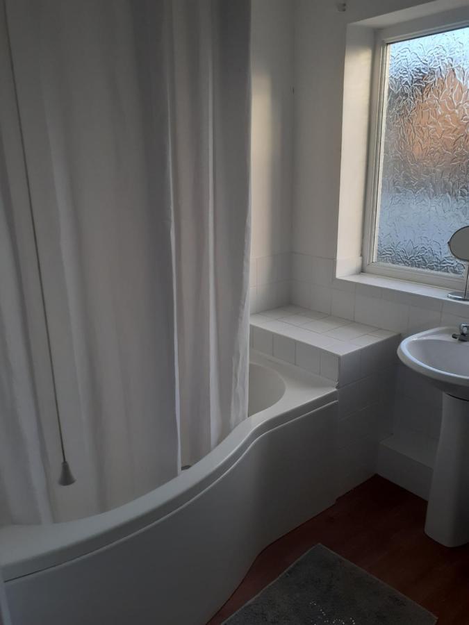 Carters Guest house *