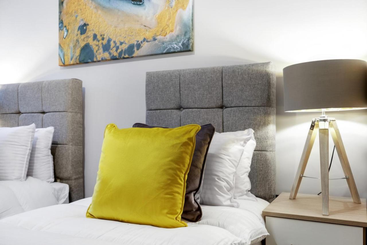Infra Mews: Versatile For Extended *