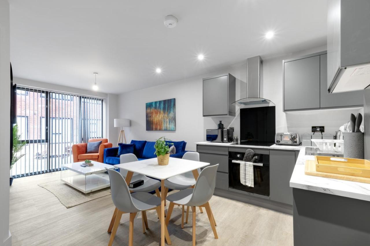 Apartment Infra Mews: Versatile For Extended