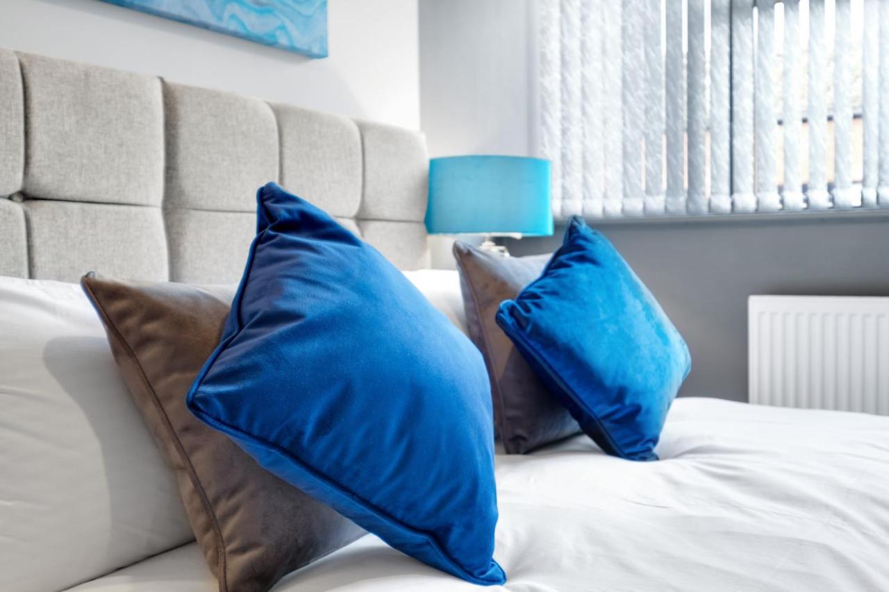 Infra Mews: Versatile For Extended Apartment