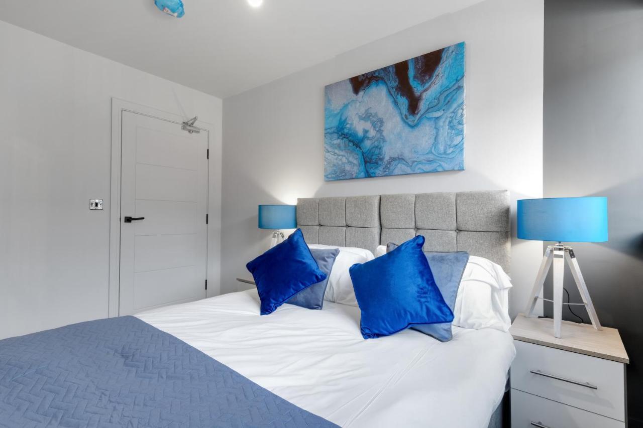 Infra Mews: Versatile For Extended *