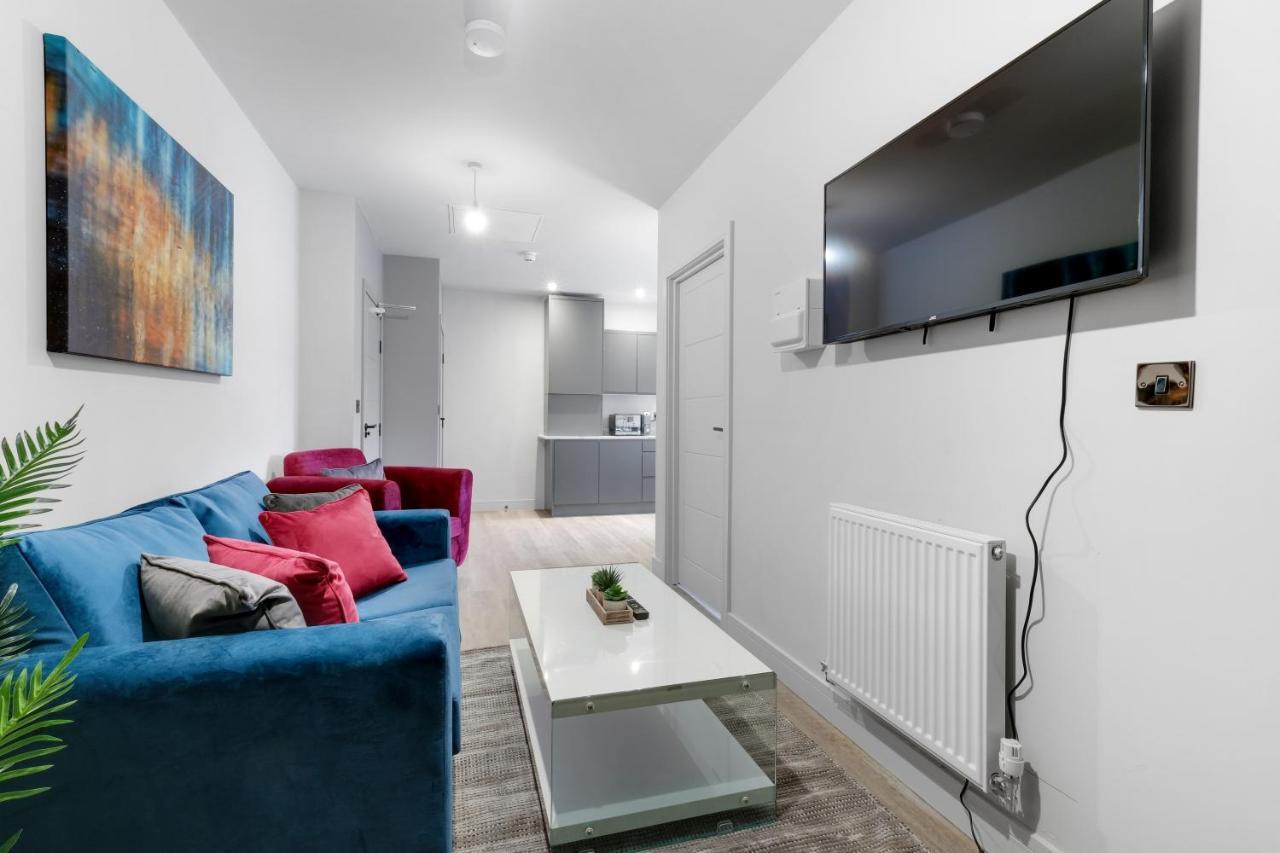 Infra Mews: Versatile For Extended * Milton Keynes